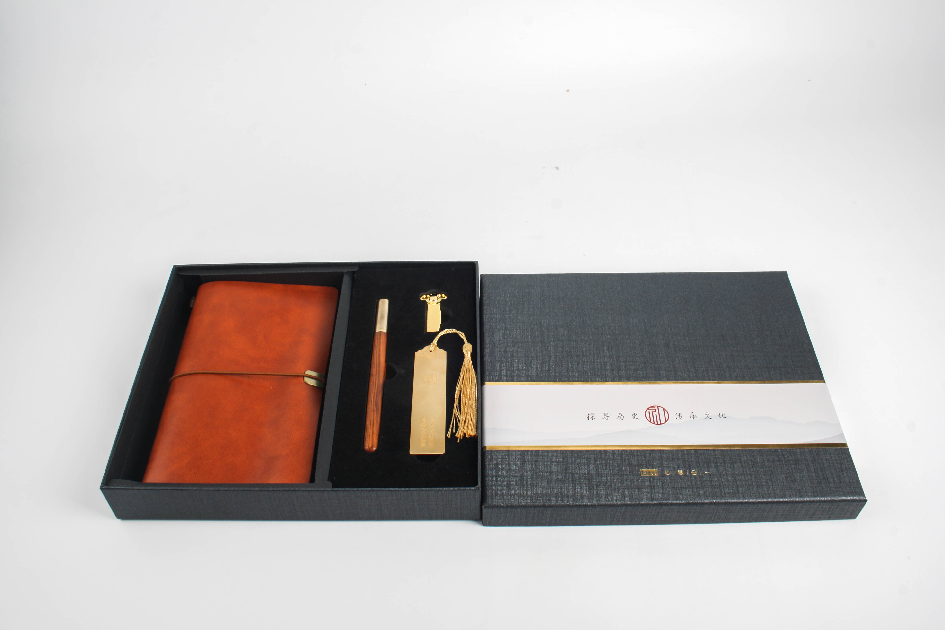 企业年会礼品定制案例