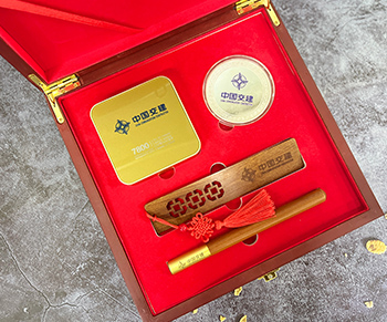 大型企业的周年庆礼品如何定制高档又实用？