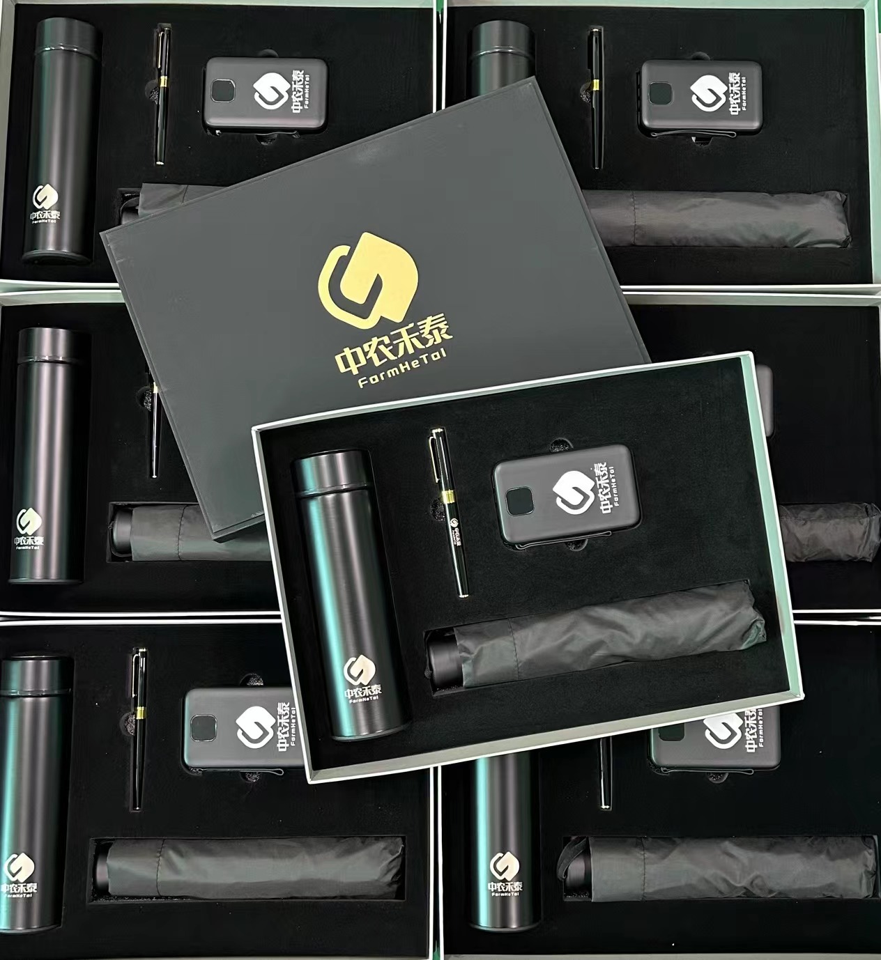 商务礼品定制攻略:实用记事本套装成企业新宠 商务礼品定制攻略:实用记事本套装成企业新宠